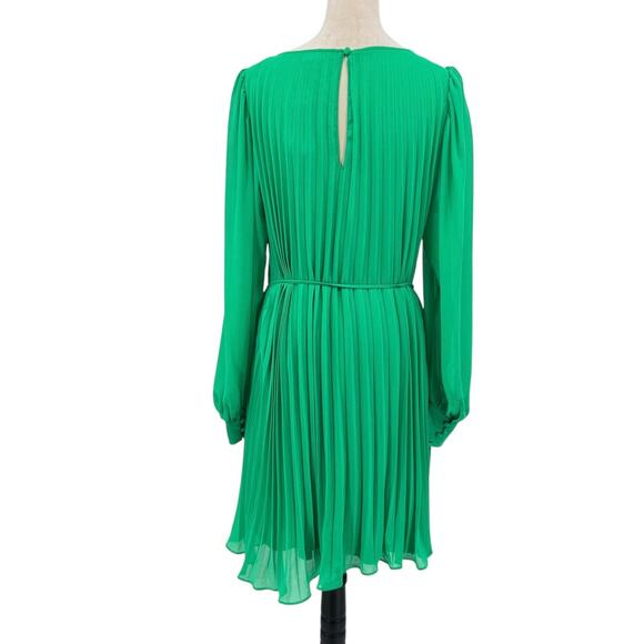 Torrid NWT Kelly Green Chiffon Accordion Pleated Long Sleeve A-line Mini Dress - Picture 6 of 16